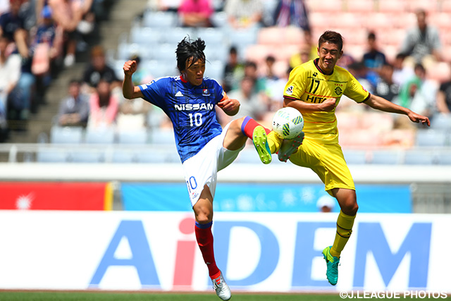 3得点全てを演出した中村 俊輔（横浜FM） 【明治安田Ｊ１ 1st 第14節 横浜FMvs柏】