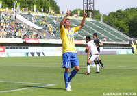 87分に決勝ゴールを決めたジャーン モーゼル（栃木）【明治安田Ｊ３ 第11節 栃木vsＣ大23】