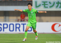 端戸 仁の今季リーグ戦初得点で先制した湘南【明治安田Ｊ１ 1st 第14節 湘南vs名古屋】