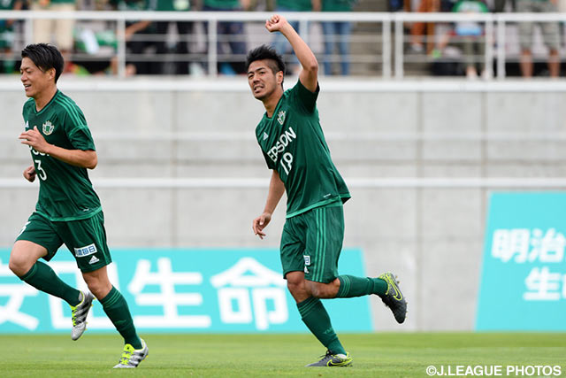 CKから強烈な決勝ヘッドを突き刺した當間 建文（松本）【明治安田Ｊ２ 第16節 松本vs北九州】