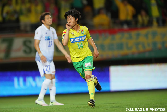 2試合連続となるゴールを決めた町田 也真人【明治安田Ｊ２ 第17節 千葉vs山形】