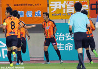 Ｊリーグ初得点となる先制点を決めた香川 勇気（山口）【明治安田Ｊ２ 第17節 山口vs愛媛】