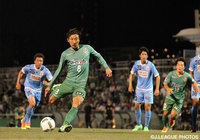 中後 雅喜がPKを落ち着いて決めて先制点を挙げた東京Ｖ【明治安田Ｊ２ 第17節 東京Ｖvs岐阜】