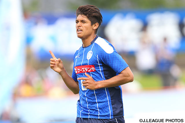 交代出場で同点ゴールを決め、起用に応えたロメロ フランク（水戸）【明治安田Ｊ２ 第18節 水戸vs町田】