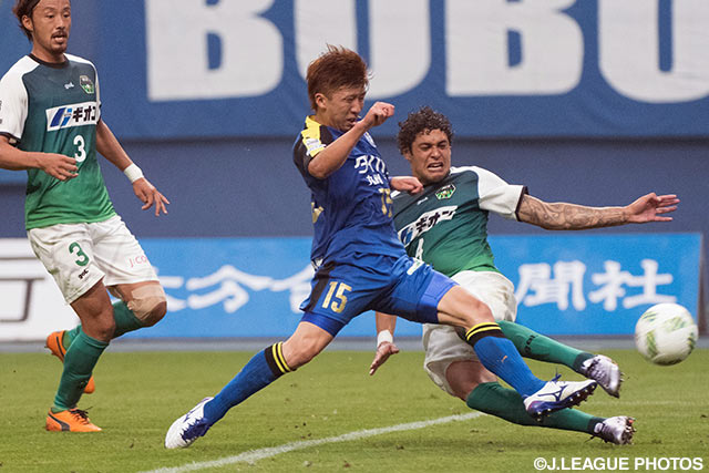 2得点の大活躍で3連勝に導いた清本 拓己（大分）【明治安田Ｊ３ 第12節 大分vs相模原】