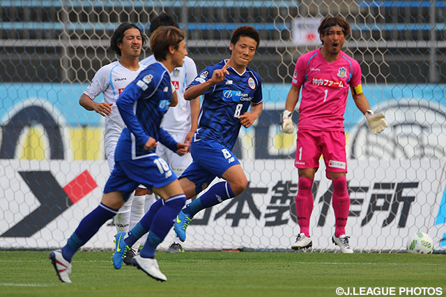 前半終了間際に先制点を挙げた林 陵平（山形）【明治安田Ｊ２ 第18節 山形vs讃岐】