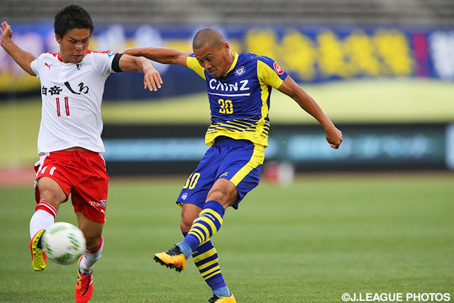 正確なクロスで同点弾をお膳立てした松下 裕樹（群馬）【明治安田Ｊ２ 第18節 群馬vs熊本】