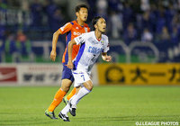 見事なコントロールシュートで追加点を決めた木村 祐志（徳島）【明治安田Ｊ２ 第18節 愛媛vs徳島】