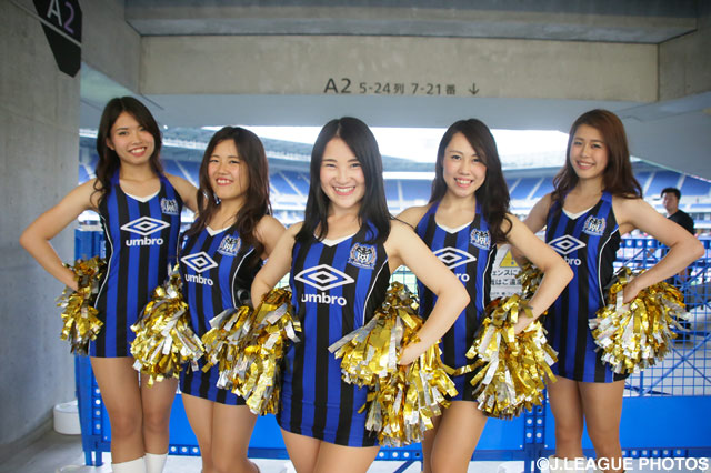 チアダンスチームが今日も元気に応援！【明治安田Ｊ１ 1st 第10節 Ｇ大阪vs浦和】