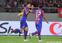 河野 広貴（#17）の鋭いクロスがアシストとなり、失点からわずか3分後に同点としたFC東京【明治安田Ｊ１ 1st 第10節 FC東京vs広島】