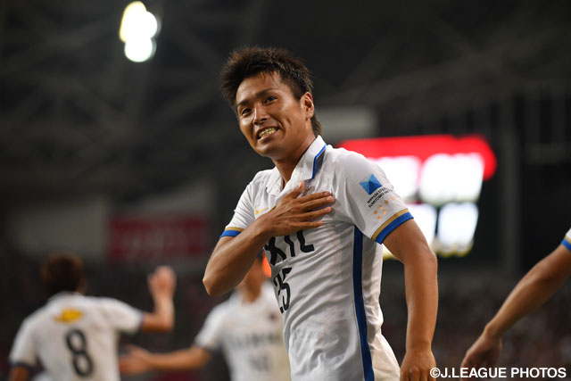 カイオのクロスに飛び込み、逆転ゴールを決めた遠藤 康（鹿島）【明治安田Ｊ１ 1st 第16節 神戸vs鹿島】