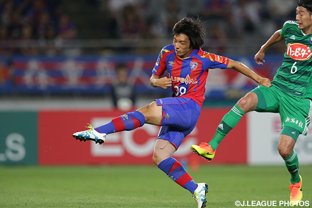 右膝の怪我から復帰し、開幕戦以来の出場を果たした中島 翔哉（FC東京）【明治安田Ｊ１ 1st 第16節 FC東京vs新潟】