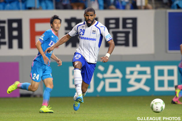 逆転を喫した直後の52分に投入されたパトリック（Ｇ大阪）【明治安田Ｊ１ 1st 第16節 鳥栖vsＧ大阪】