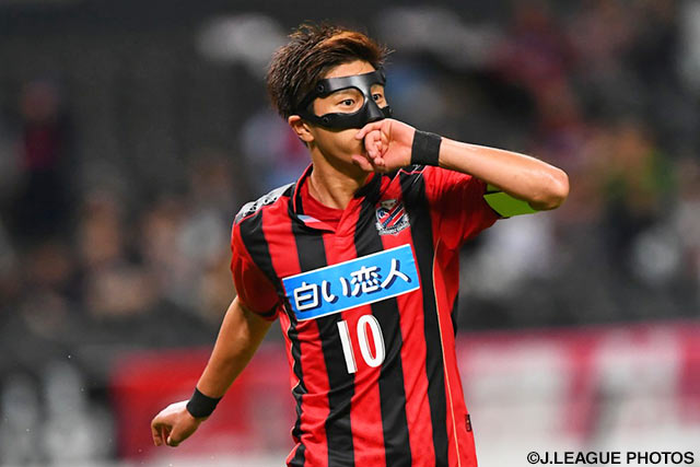 前半終了間際に今季初得点となる決勝点を決めた宮澤 裕樹（札幌）【明治安田Ｊ２ 第19節 札幌vs北九州】