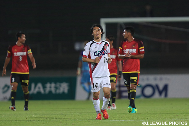 今季8点目となる同点ゴールを決めた押谷 祐樹（岡山）【明治安田Ｊ２ 第19節 金沢vs岡山】