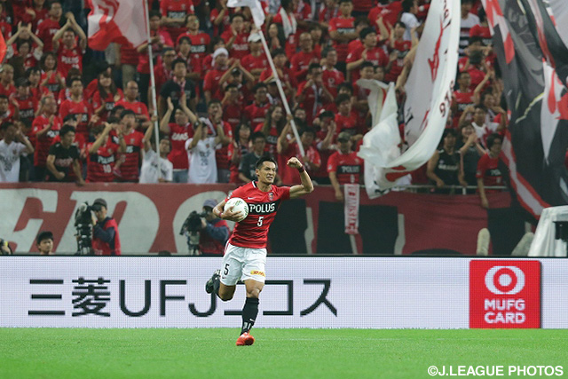 反撃の狼煙となるヘッドを決めた槙野 智章（浦和）【明治安田Ｊ１ 1st 第13節 浦和vsFC東京】