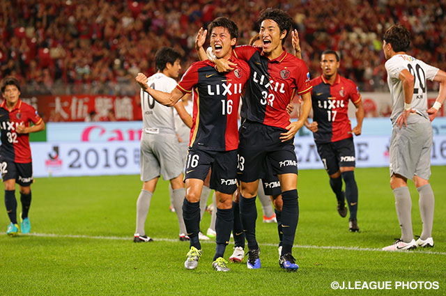 勝てば優勝が決まる鹿島は山本 脩斗のゴールで先制。トロフィーを大きく手繰り寄せる