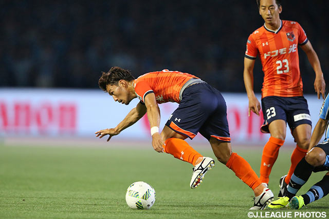 前線で奮闘するも無得点に終わった家長 昭博（大宮）【明治安田Ｊ１ 1st 第17節 川崎Ｆvs大宮】