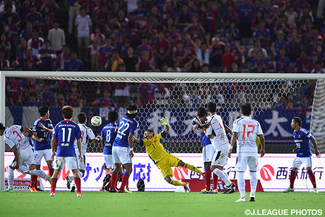 89分に値千金の決勝ヘッドを決めた平山 相太（FC東京）【明治安田Ｊ１ 1st 第17節 横浜FMvsFC東京】