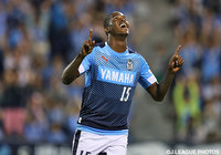 ダメ押し点を決め、2ゴールの大活躍のアダイウトン（磐田）【明治安田Ｊ１ 1st 第17節 磐田vs仙台】