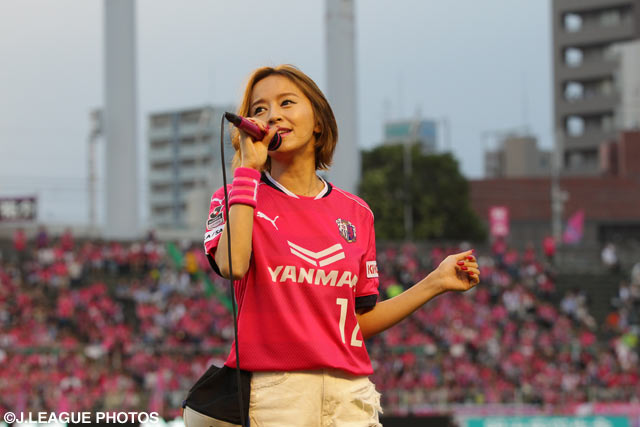 試合前のキンチョウスタジアムに鈴木亜美さんが来場！【明治安田Ｊ２ 第20節 Ｃ大阪vs東京Ｖ】