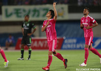 追加点から4分後、試合を決める3点目を決めた中町 公祐（横浜FM）【明治安田Ｊ１ 2nd 第1節 湘南vs横浜FM】