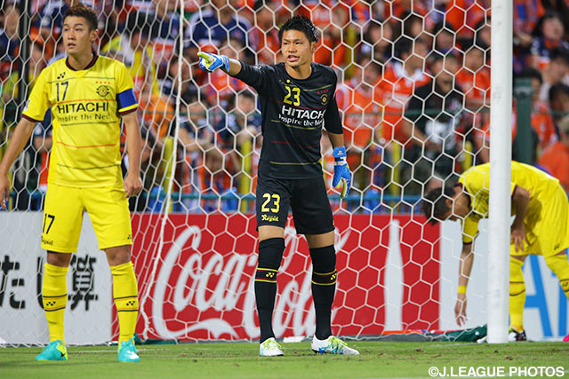 ゴールを死守し、無失点に抑えた中村 航輔（柏）【明治安田Ｊ１ 2nd 第1節 柏vs新潟】