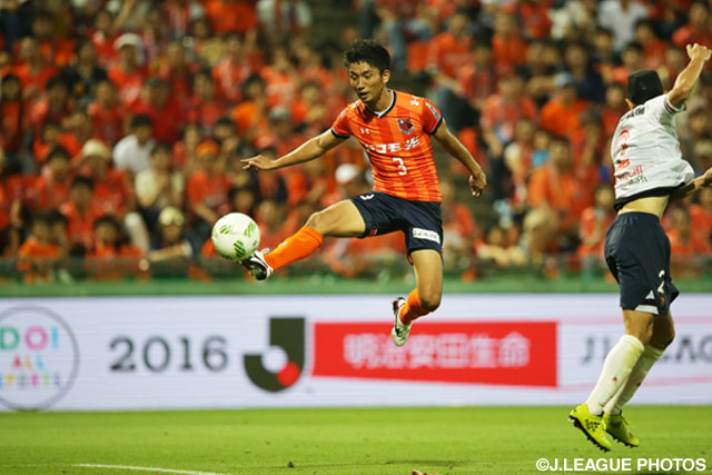 後半アディショナルタイムに劇的な決勝ゴールを決めた河本 裕之（大宮）【明治安田Ｊ１ 2nd 第1節 大宮vs名古屋】