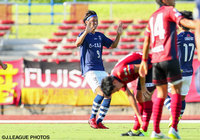 同点ゴールとなる今季7点目を決めた藤本 憲明（鹿児島）【明治安田Ｊ３ 第15節 琉球vs鹿児島】