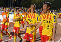 逆転勝利で今季初連勝を果たした北九州【明治安田Ｊ２ 第21節 北九州vs東京Ｖ】