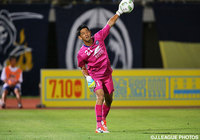 試合終盤のPKを見事にストップした髙原 寿康（町田）【明治安田Ｊ２ 第21節 群馬vs町田】