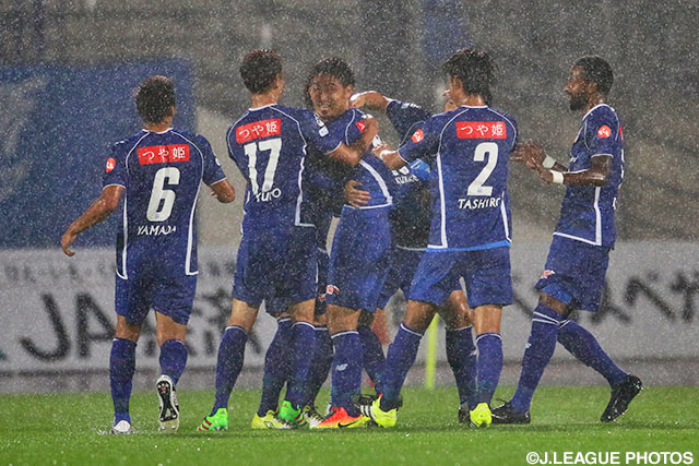 栗山 直樹のＪリーグ初得点で先制した山形【明治安田Ｊ２ 第10節 山形vs熊本】