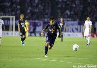 ボールを追いかける佐藤 寿人（広島）【明治安田Ｊ１ 2nd 第2節 広島vs鹿島】