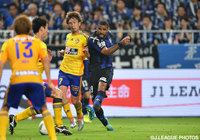 交代出場で2得点を挙げ、勝利の原動力となったパトリック（Ｇ大阪）【明治安田Ｊ１ 2nd 第2節 Ｇ大阪vs仙台】