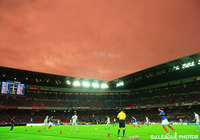 幻想的な空に覆われた日産スタジアム【明治安田Ｊ１ 2nd 第2節 横浜FMvs福岡】