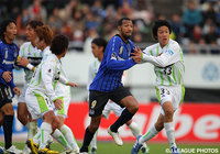 デビューイヤーは17歳ながら6試合に出場して1得点をマーク【遠藤 航：U-23日本代表】