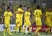 先制点を挙げた柏の中山 雄太がクリスティアーノと歓喜の抱擁【明治安田Ｊ１ 2nd 第3節 柏vs広島】