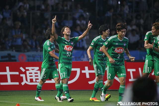 移籍後初ゴールで先制点をもたらした野津田 岳人（新潟）【明治安田Ｊ１ 2nd 第3節 川崎Ｆvs新潟】