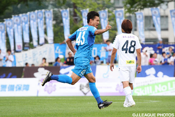 5分に下田 光平のＪリーグ初得点で先制した秋田【明治安田Ｊ３ 第17節 秋田vs鳥取】