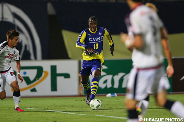 交代出場で惜しいシュートを放ったマテウス（群馬）【明治安田Ｊ２ 第23節 群馬vsＣ大阪】