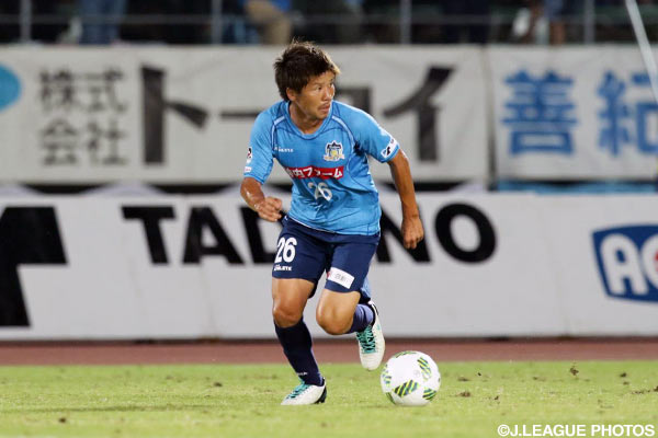 ロングシュートで山口ゴールを強襲した山本 翔平（讃岐）【明治安田Ｊ２ 第23節 讃岐vs山口】