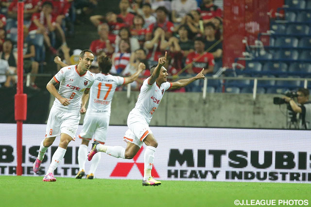 豪快なシュートで加入後初ゴールを決めたマテウス【明治安田Ｊ１ 2nd 第2節 浦和vs大宮】