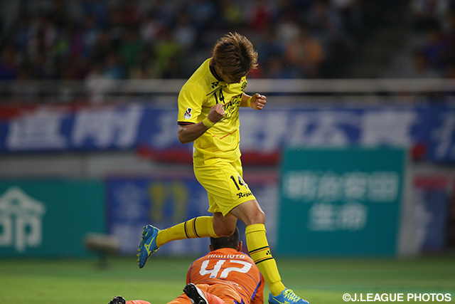 値千金の決勝ゴールを決めた伊東 純也（柏）【明治安田Ｊ１ 2nd 第4節 FC東京vs柏】