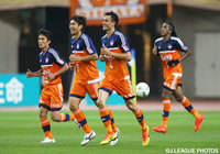 FKを頭で合わせて同点ゴールを決めた舞行龍 ジェームズ（新潟）【明治安田Ｊ１ 2nd 第2節 新潟vs仙台】