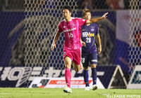 88分に豪快な同点ヘッドを突き刺した伊藤 翔（横浜FM）【明治安田Ｊ１ 2nd 第4節 広島vs横浜FM】