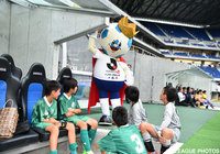 少年たちと戯れるＪリーグキング【明治安田Ｊ１ 2nd 第4節 Ｇ大阪vs福岡】