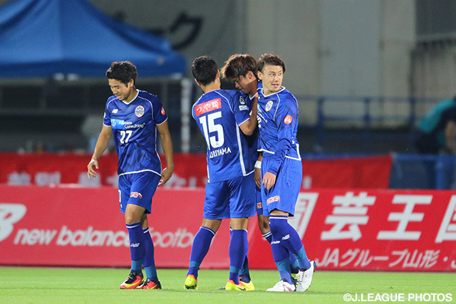 Ｊ初ゴールを決めて試合を振り出しに戻した田代 真一（山形）【明治安田Ｊ２ 第24節 山形vs千葉】