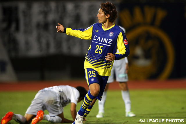 山岸 祐也のゴールで群馬が1点差に詰め寄る 【明治安田Ｊ２ 第24節 群馬vs北九州】