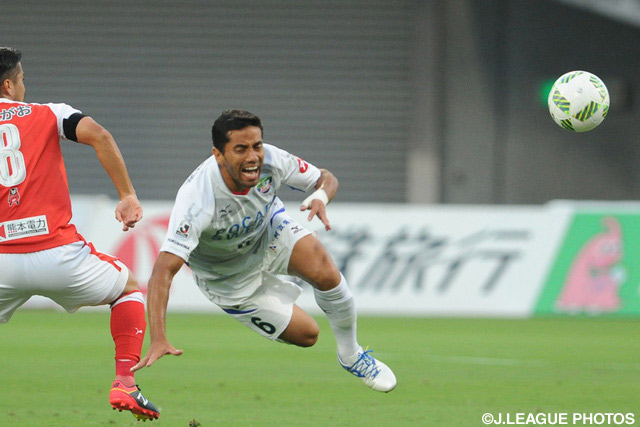 チーム最多5本のシュートを放ったカルリーニョス（徳島）【明治安田Ｊ２ 第24節 熊本vs徳島】