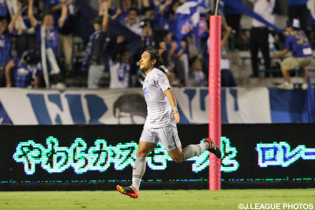 白星を大きく引き寄せる追加点を挙げた中島 裕希（町田）【明治安田Ｊ２ 第24節 Ｃ大阪vs町田】